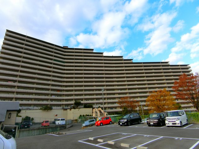 メゾンドールウイングヒルズの外観