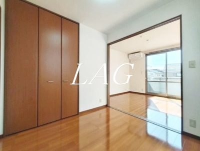 【居間・リビング】 | ヒルトップ稲毛 | 洋室のお部屋です。