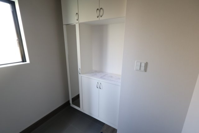 《仲介手数料無料》見沼区大字南中丸783-2(全1戸)新築一戸建てグラファーレの玄関