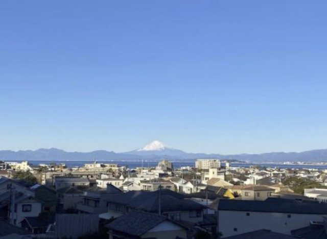 海まで10分！富士山を臨む　ラポール葉山　3階の展望|季節天候により富士山を眺望（共有ルーフバルコニーより）