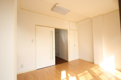 【洋室】 | キャッスルハイツ