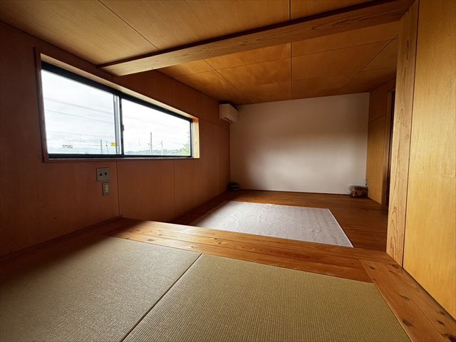北諸県郡三股町大字樺山の中古一戸建の洋室