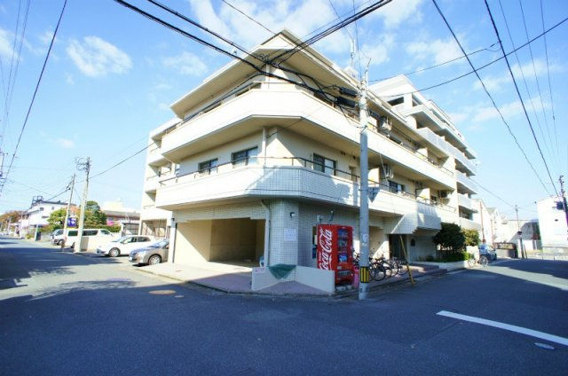 トーカンキャステール日の出町【キャッシュバック対象物件】の外観|外観もきれいです