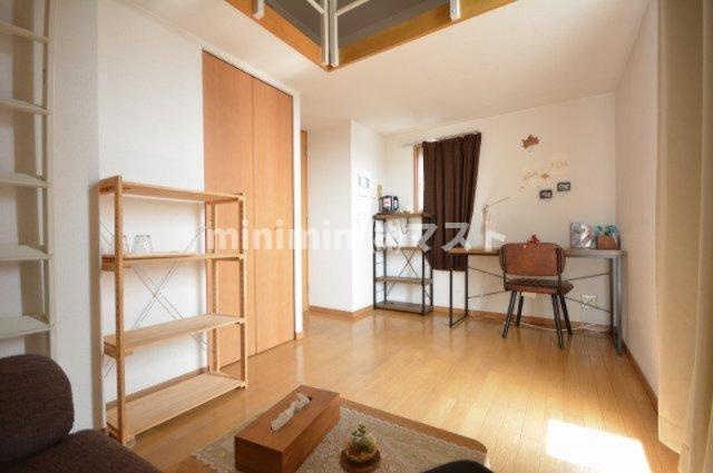 エステムコート難波ミューステージの居間・リビング|モデルルーム参考写真です