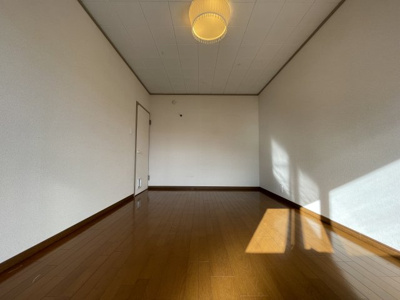 【洋室】 | 膳所ハイツ２号棟 | シンプル・イズ・ベストが基本。プレーンな空間を自分好みに。