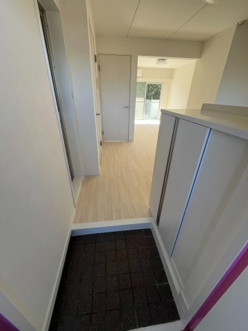 フジビルの玄関