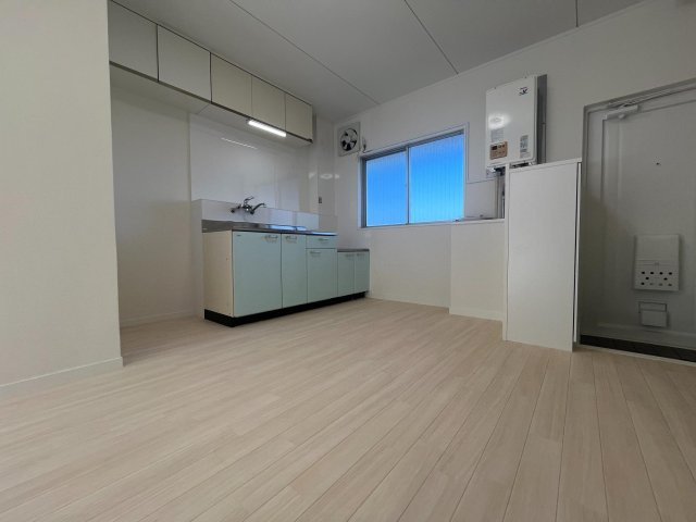 フジビルの居間・リビング