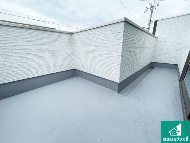 枚方市南船橋　第1期　新築一戸建てのバルコニー|ワイドバルコニーは洗濯物を干すスペースが広いのでご家族が多くても安心！