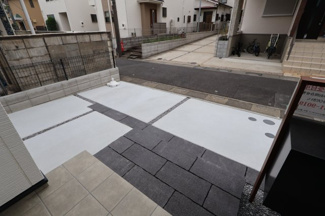 【駐車場】 | 撮影日 2025年10月24日 15:50 曇り