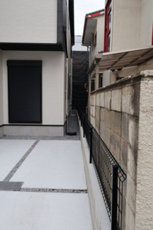 【外観】 | 撮影日 2025年10月24日 15:50 曇り