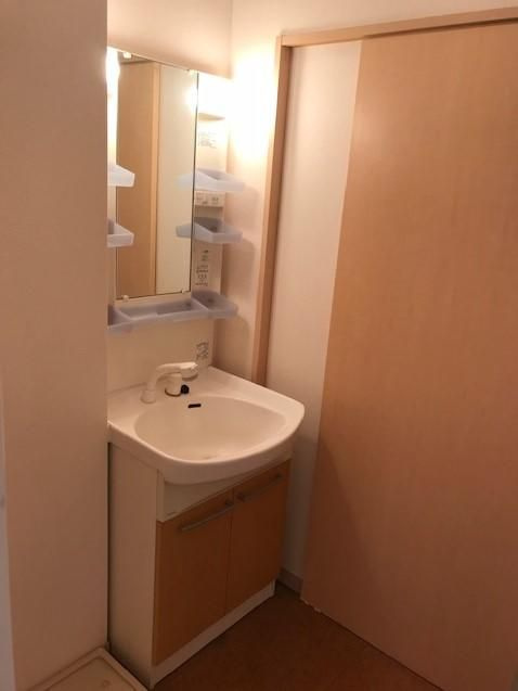 ルミエールの独立洗面台