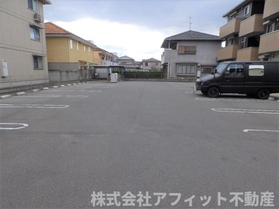 【駐車場】 | オッツ春日