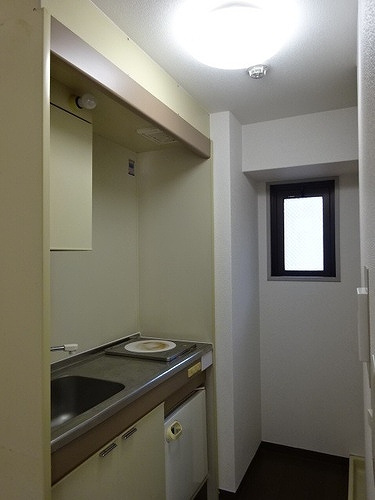 ライオンズマンション神戸西橘通のキッチン|ミニキッチン　※前回募集時／２０２２年４月の写真