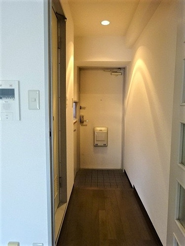 ライオンズマンション神戸西橘通の玄関|玄関から廊下　※前回募集時／２０２２年４月の写真