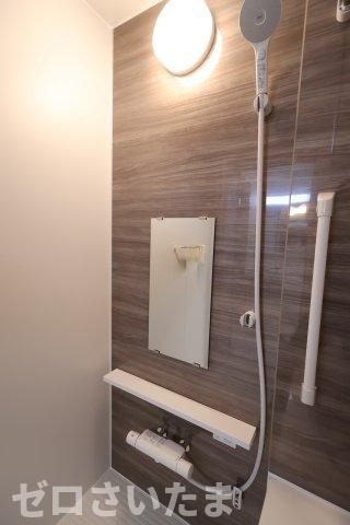 《仲介手数料無料》上尾市二ツ宮1078-2新築一戸建てハートフルタウンの浴室