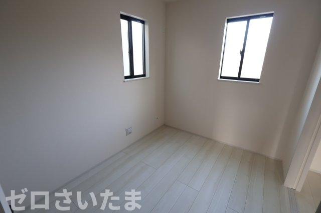 《仲介手数料無料》上尾市二ツ宮1078-2新築一戸建てハートフルタウンの洋室