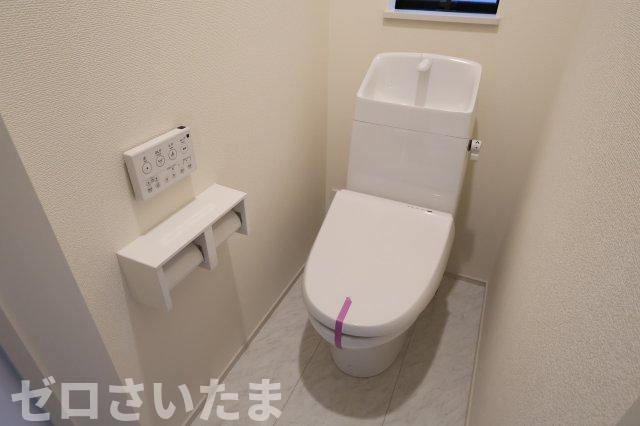 《仲介手数料無料》上尾市二ツ宮1078-2新築一戸建てハートフルタウンのトイレ