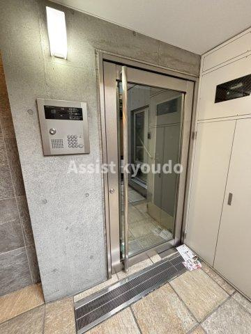 DR三軒茶屋 のエントランス