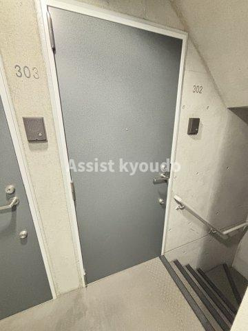 DR三軒茶屋 の玄関