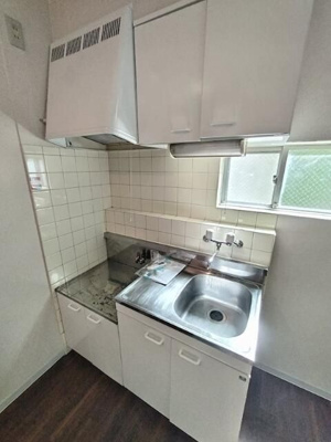 【キッチン】 | ストークハイツクサノ | キッチンです