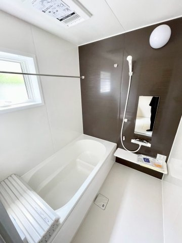 平屋タイプもある全8区画の建売分譲！耐震等級３！ご成約プレゼント対象物件！の内観：施工例