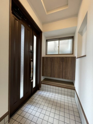 【玄関】 | 栗東市岡 | ただいまと叫びたくなるような玄関は毎日の行き帰りで使う空間。