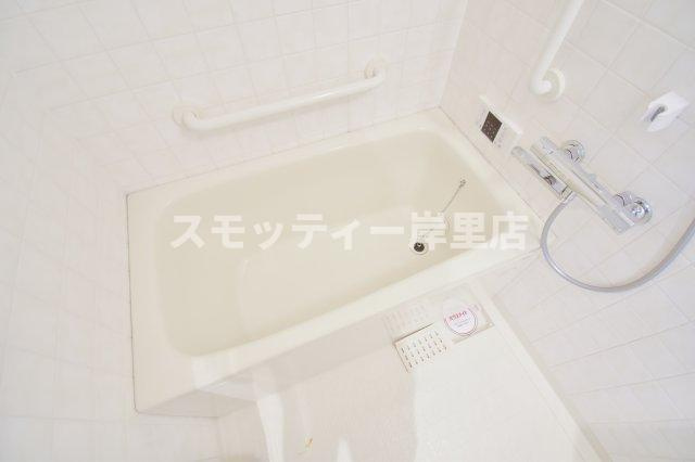 グランデージ住之江の浴室