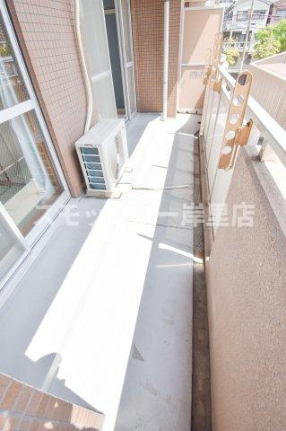 グランデージ住之江のバルコニー