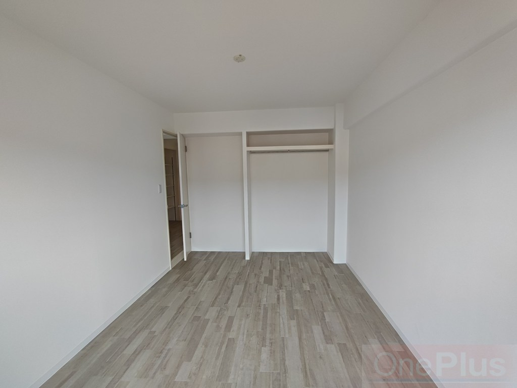 東灘スカイハイツの洋室