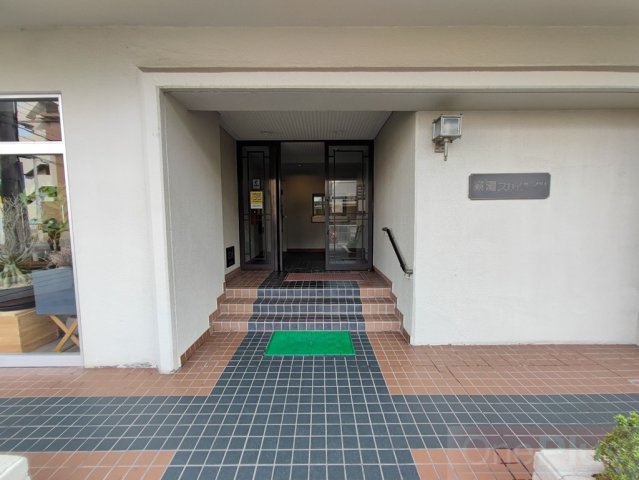 東灘スカイハイツのエントランス