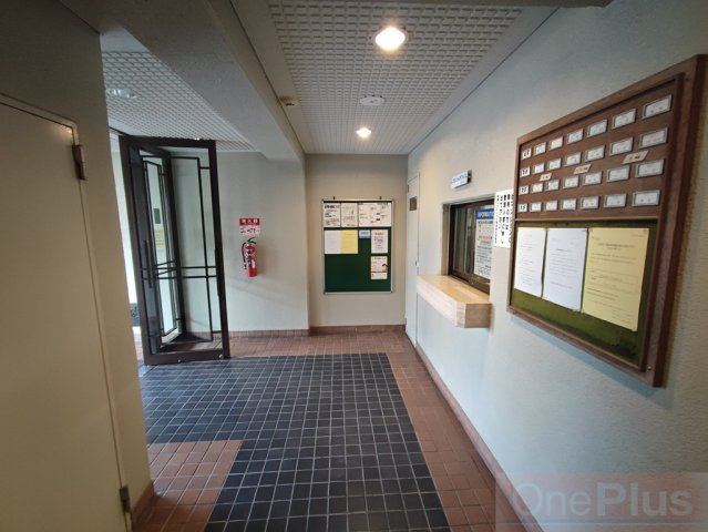 東灘スカイハイツのロビー