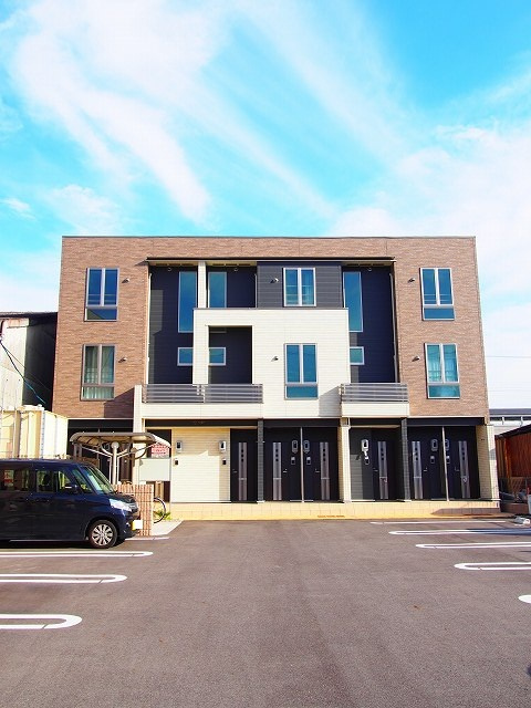 スカイレジデンスⅢの駐車場