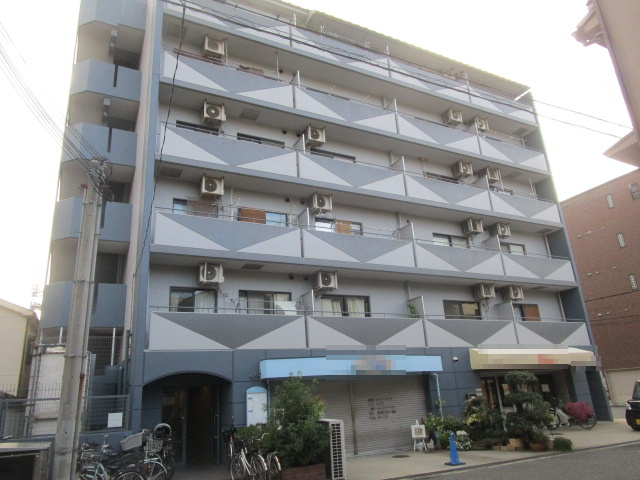 大阪市西成区岸里３丁目の一棟マンション