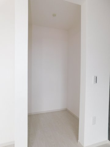 名古屋市中川区丸米町１丁目の新築一戸建の収納|◇ウォークインクローゼット◇　　家族の洋服や大きな荷物も片付く大容量収納！