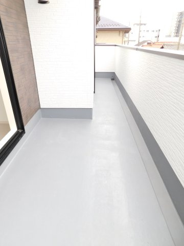 名古屋市中川区丸米町１丁目の新築一戸建のバルコニー|◇バルコニー◇　　陽当り良好なワイドバルコニー♪　洋室２部屋から出入りできます！