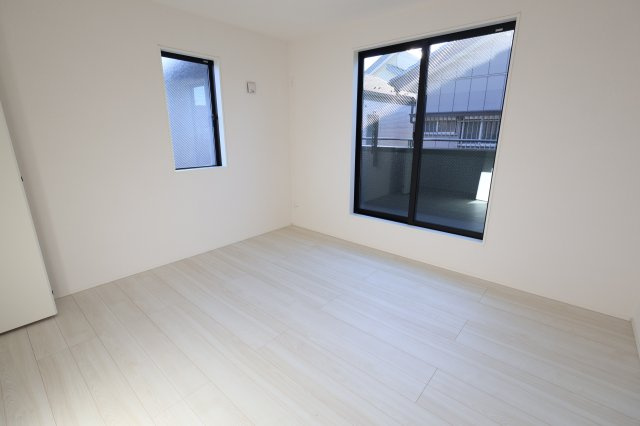 《仲介手数料無料》上尾市大字上650-5(全1戸)新築一戸建てグラファーレの洋室