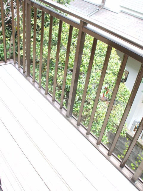 ガーデンコートのバルコニー
