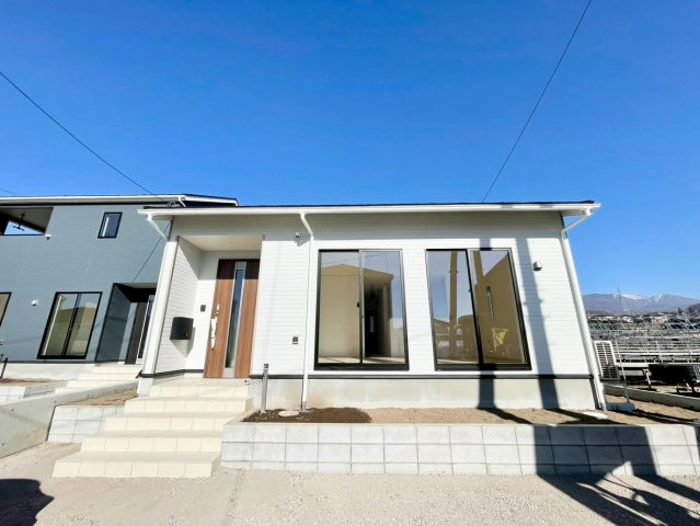 平屋タイプもある全8区画の建売分譲！耐震等級３！ご成約プレゼント対象物件！