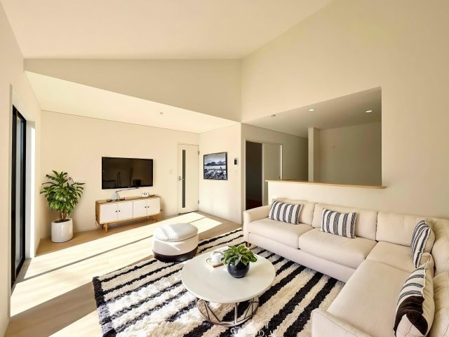 平屋タイプもある全8区画の建売分譲！耐震等級３！ご成約プレゼント対象物件！の居間・リビング|大きな窓で日当たり良好♪広いリビングはご家族でゆっくりくつろぎたい方にオススメです！　※ CGで家具を配置しています　３号棟