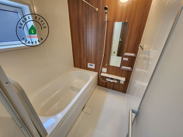 糟屋郡志免町王子2丁目第1-8棟（3号棟）の内観：施工例|1日の疲れを癒してくれる広々バスルーム。雨の日のお洗濯にも大活躍な浴室乾燥機付です！