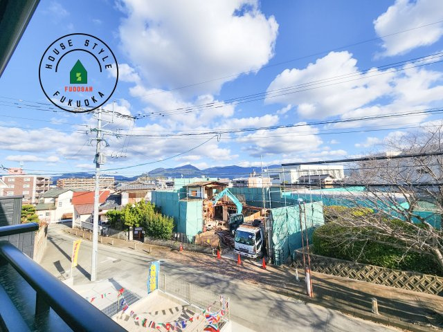 糟屋郡志免町王子2丁目第1-8棟（3号棟）の展望|窓から緑が見える物件も魅力的です。