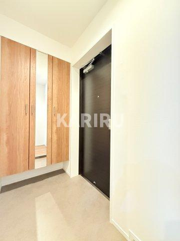 ロイジェント玉川の玄関