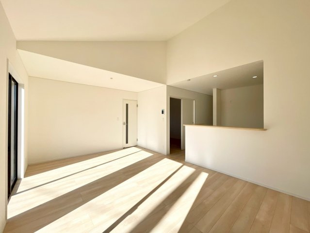 東御市常田第２の居間・リビング