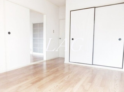 【居間・リビング】 | カーサビアンカ | 洋室のお部屋です。