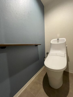 【トイレ】 | 大津スカイハイツ | プライベート空間として機能や内装にこだわった、優しい雰囲気のトイレはリラックス空間へ。