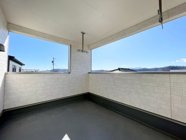 東御市常田第２のバルコニー