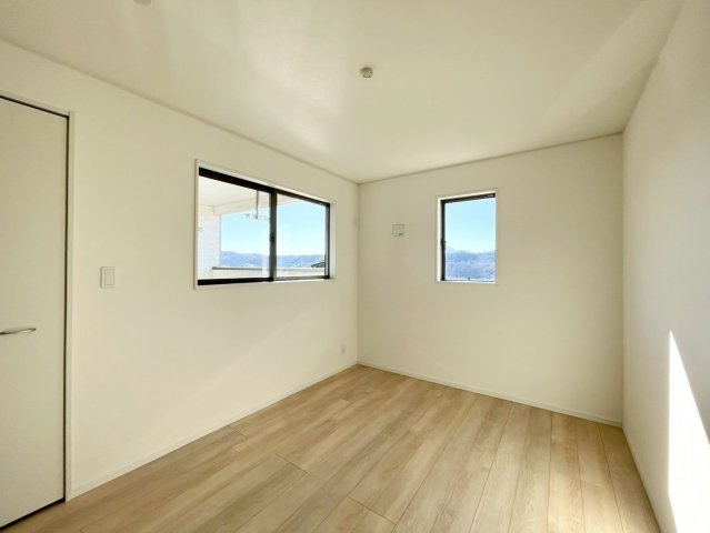 東御市常田第２の洋室