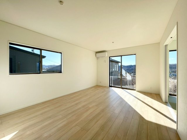 東御市常田第２の居間・リビング