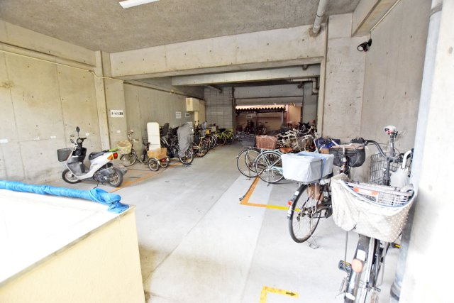 グラン・ドムール尼崎の駐輪場|駐輪場
※空き状況は要確認