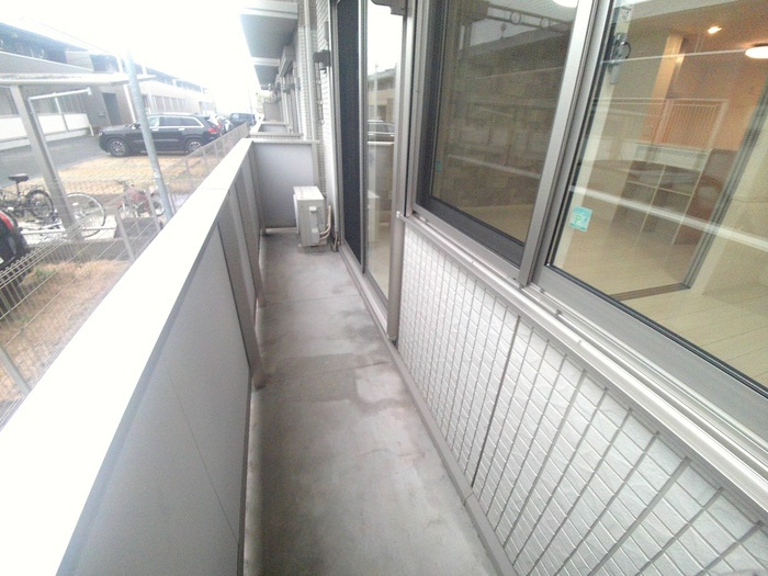 ラフィーネのバルコニー|お洗濯にも便利なバルコニー付き